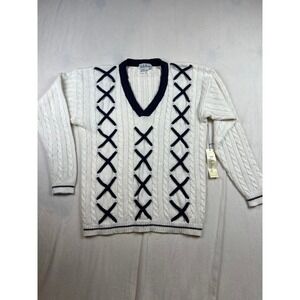 BellePointe Vintage Cable Knit V-Neck Sweater Cream Navy Blue Cross Stitch Med